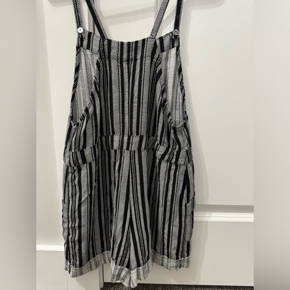 L10/12 Art Class Rompers - Picture 3 of 6